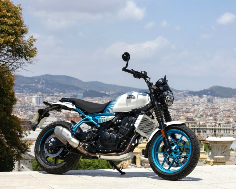 Royal Enfield Guerrilla 450