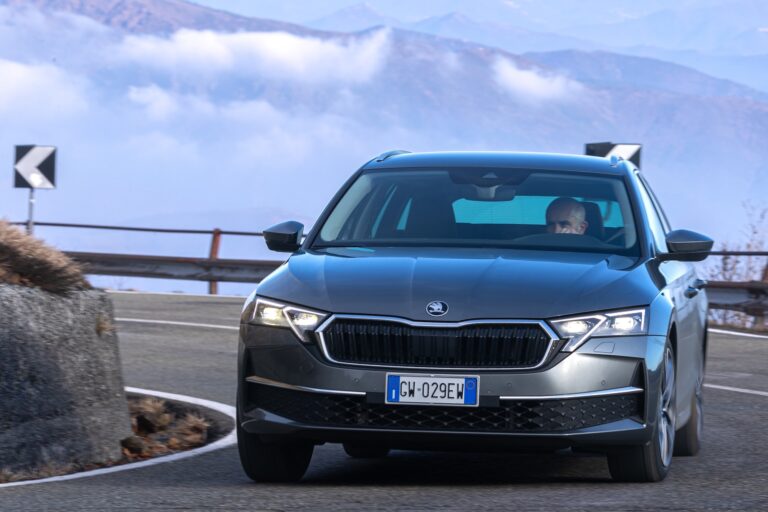 Prova Skoda Octavia Wagon 1.5 TSI ACT Hybrid