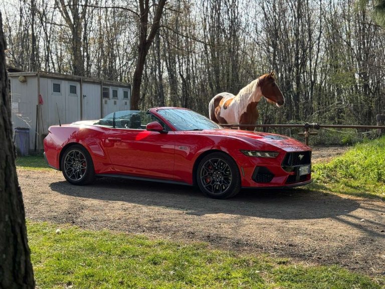 Ford Mustang GT Convertible 2025