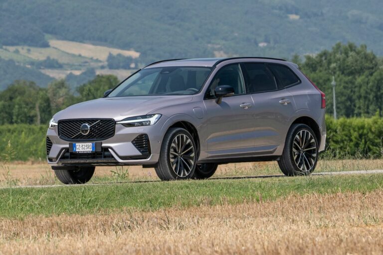 Volvo XC60 PHEV 2026