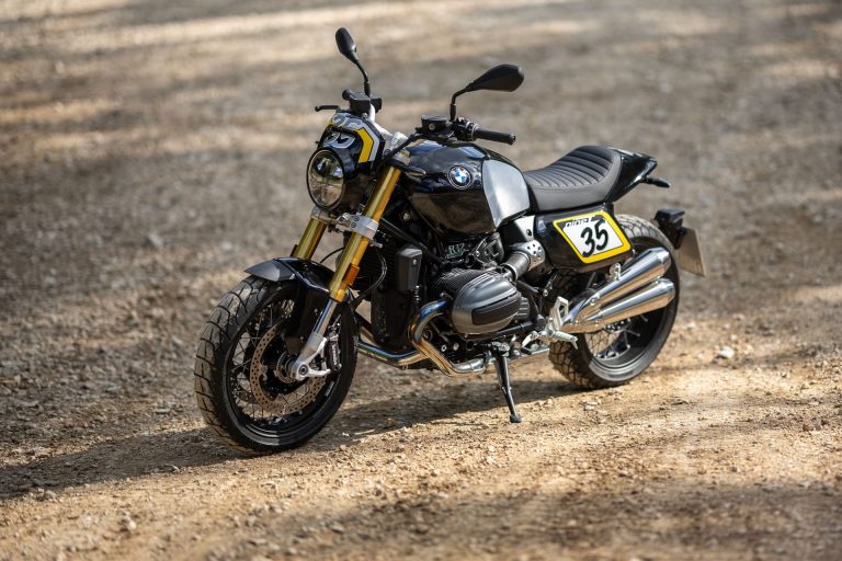BMW R 12 nineT con kit The Tracker