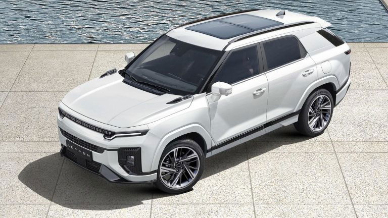 KGM Actyon full hybrid HEV