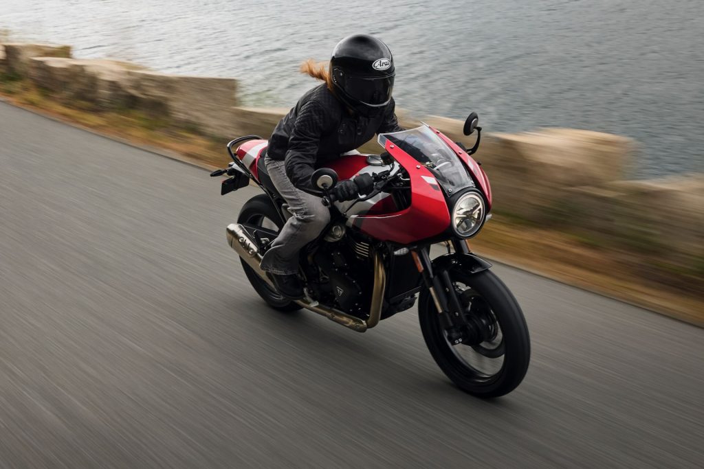 Triumph Thruxton 400