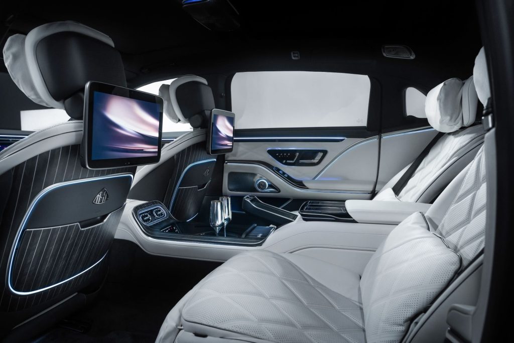 interno Mercedes-Maybach Classe S 2026