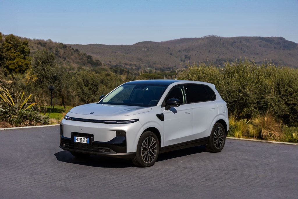 Leapmotor B10 REEV Hybrid