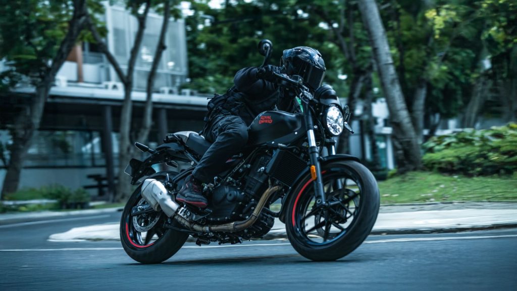 Royal Enfield Guerrilla 450 Apex 2026