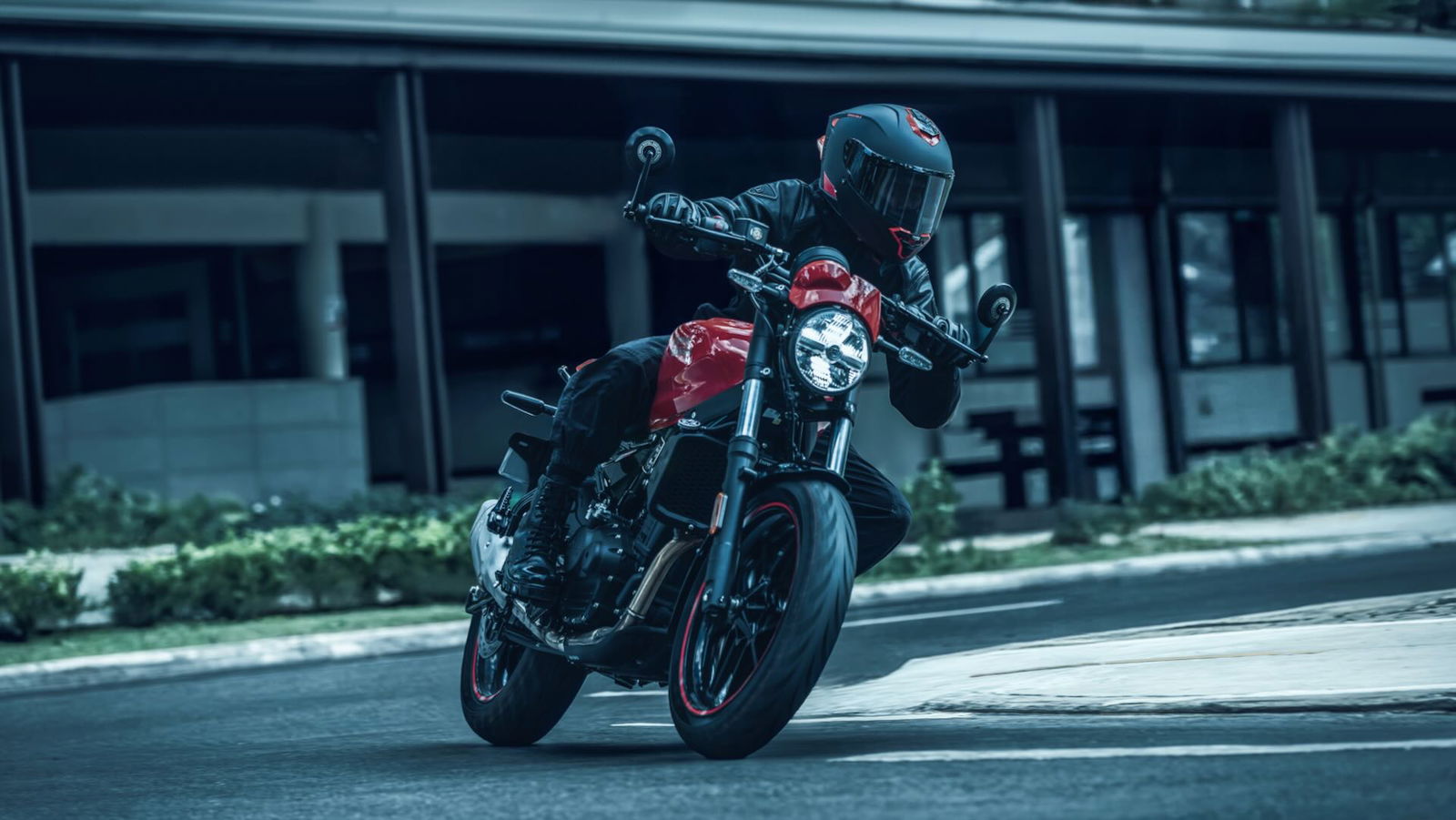 Royal Enfield Guerrilla 450 Apex 2026