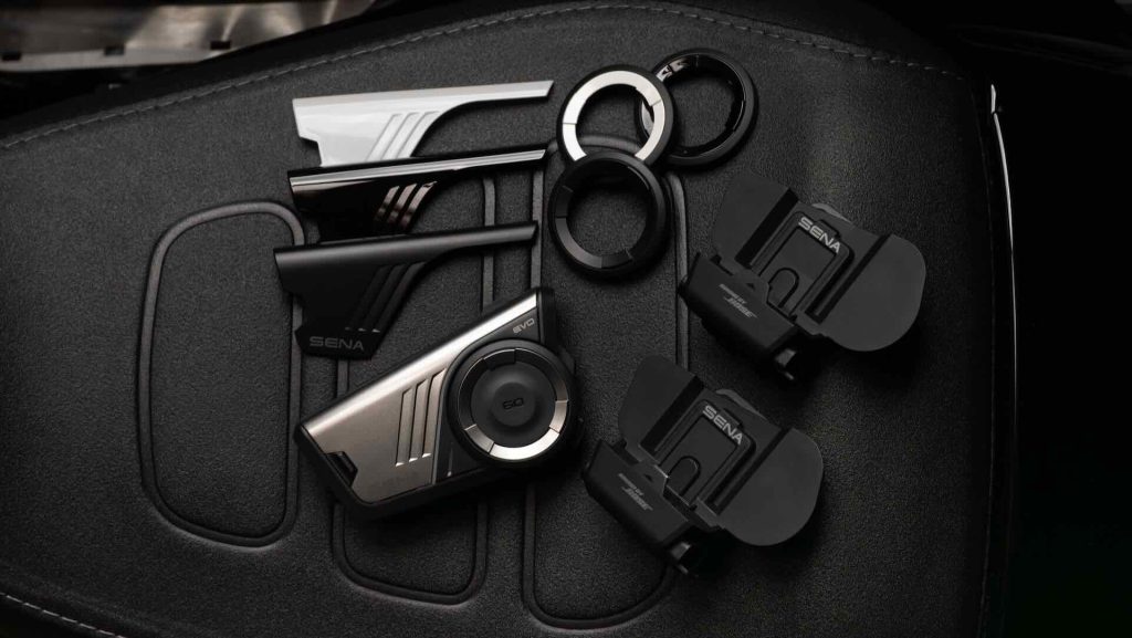 Sena integra la tecnologia Sound by Bose