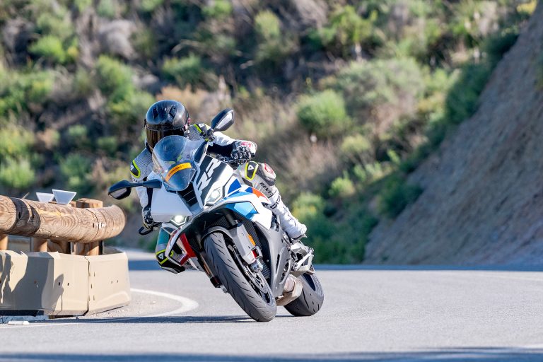 prova su strada Continental SportAttack 5