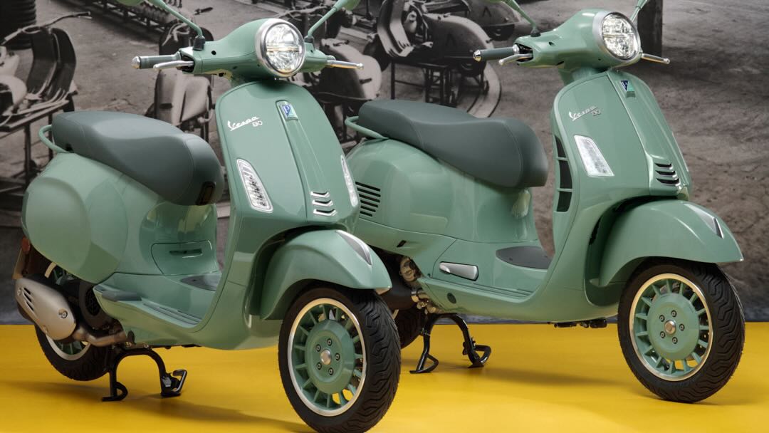 Piaggio Vespa 80th