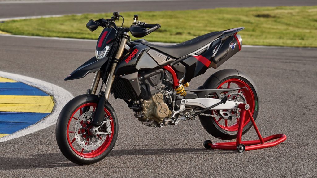 Ducati Hypermotard 698 Mono Nera MY27