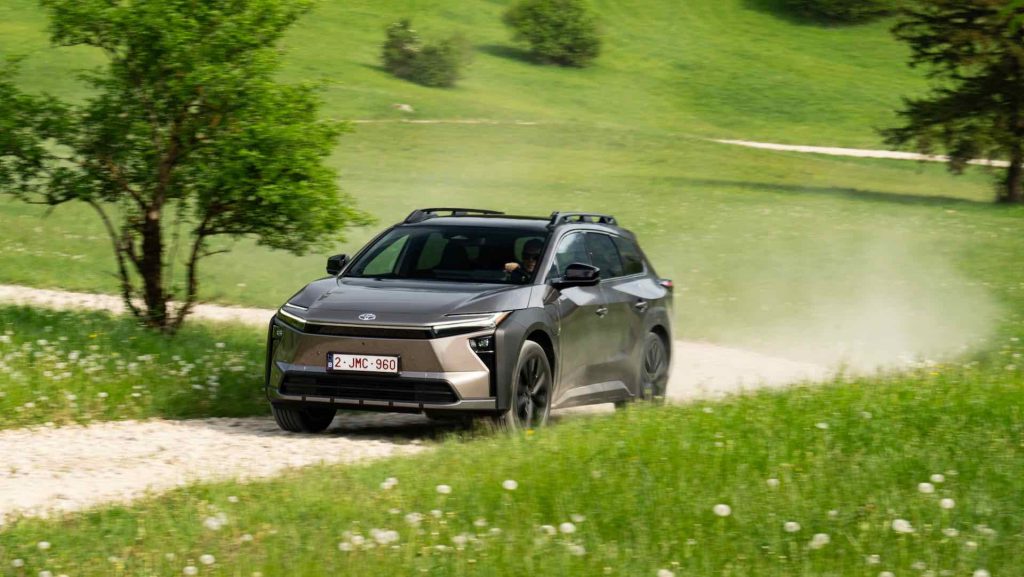 Toyota bZ4X Touring 2026