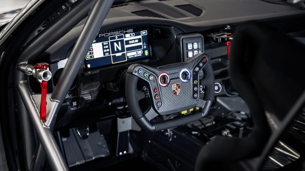Porsche 911 GT4 R