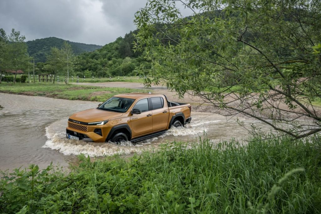 Toyota Hilux Hybrid