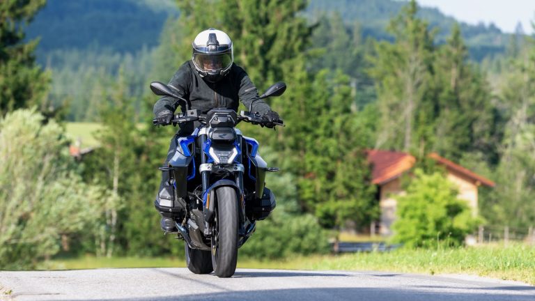BMW naked Roadster R 1300 R