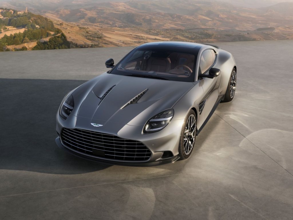 Aston Martin Vanquish 25