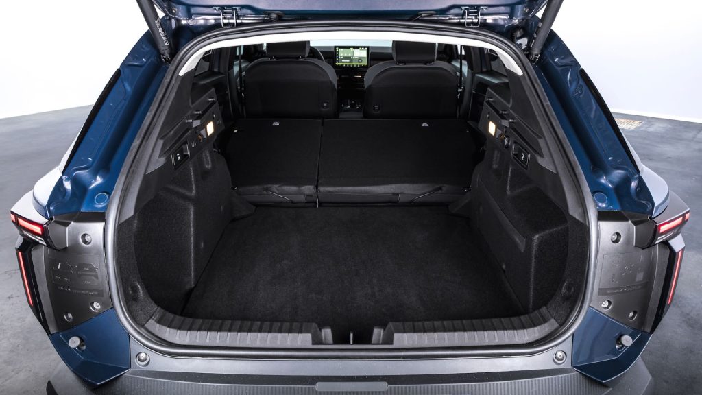 Dacia Striker 2026