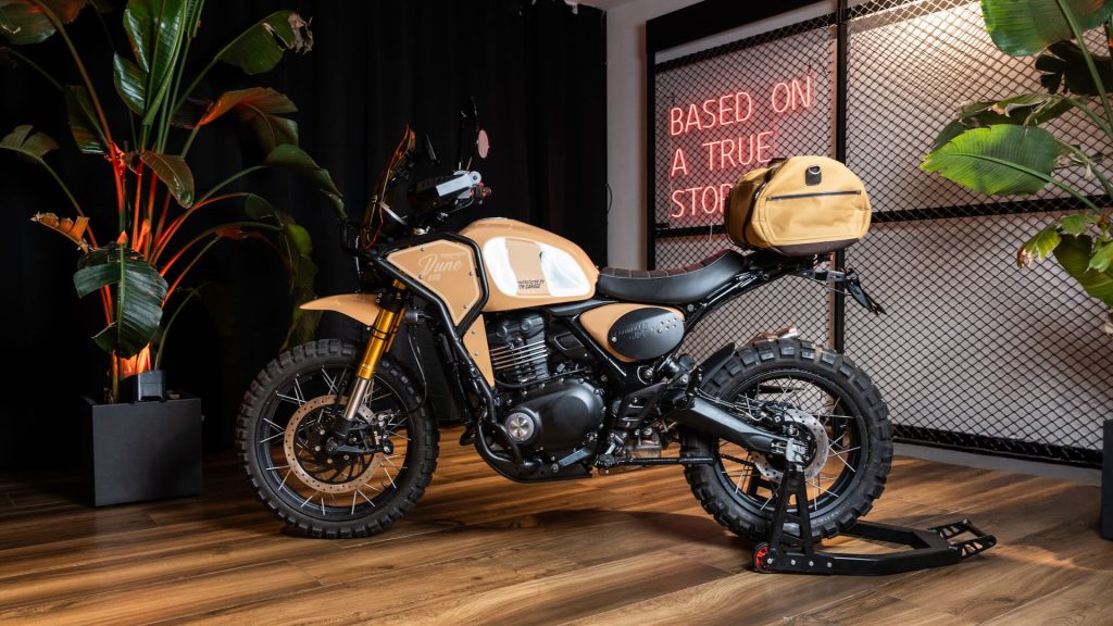 Dune 400, la special su base Triumph Scrambler 400 XC