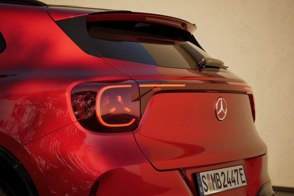 Nuova Mercedes-Benz GLA elettrica