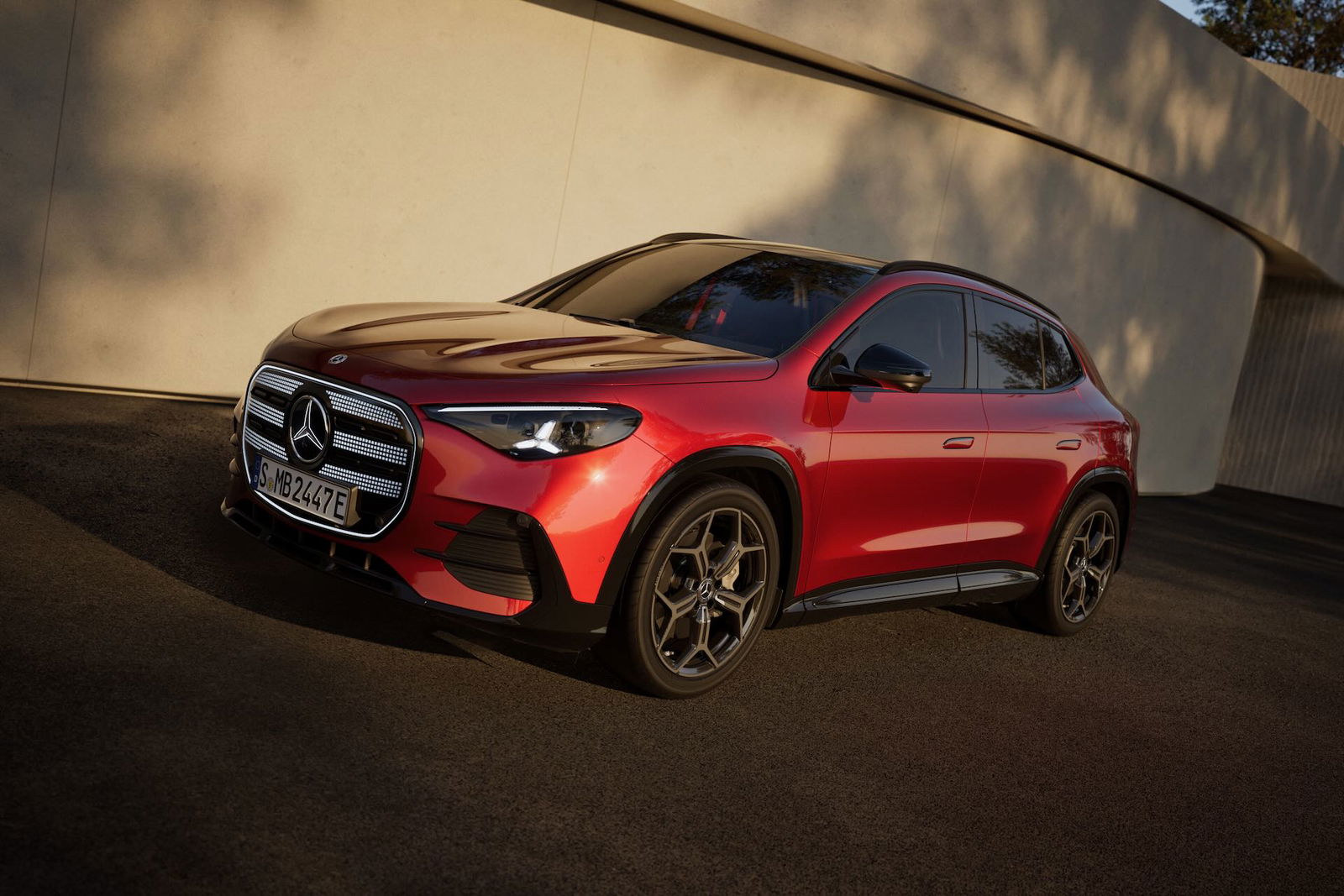 Nuova Mercedes-Benz GLA elettrica