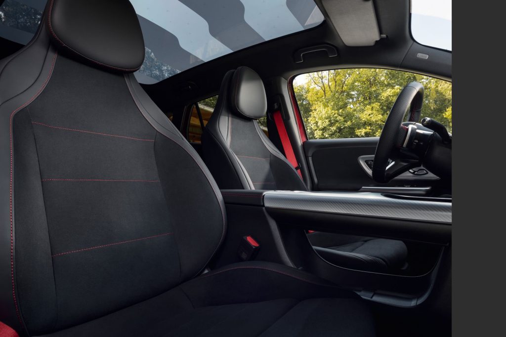 sedili Nuova Mercedes-Benz GLA elettrica