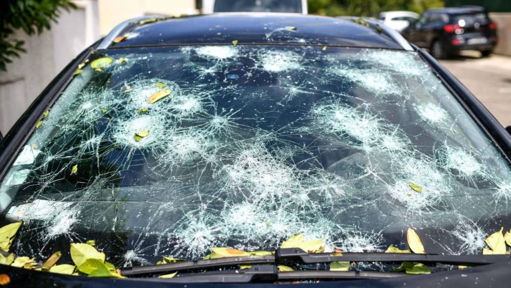 Danni grandine auto, cosa fare