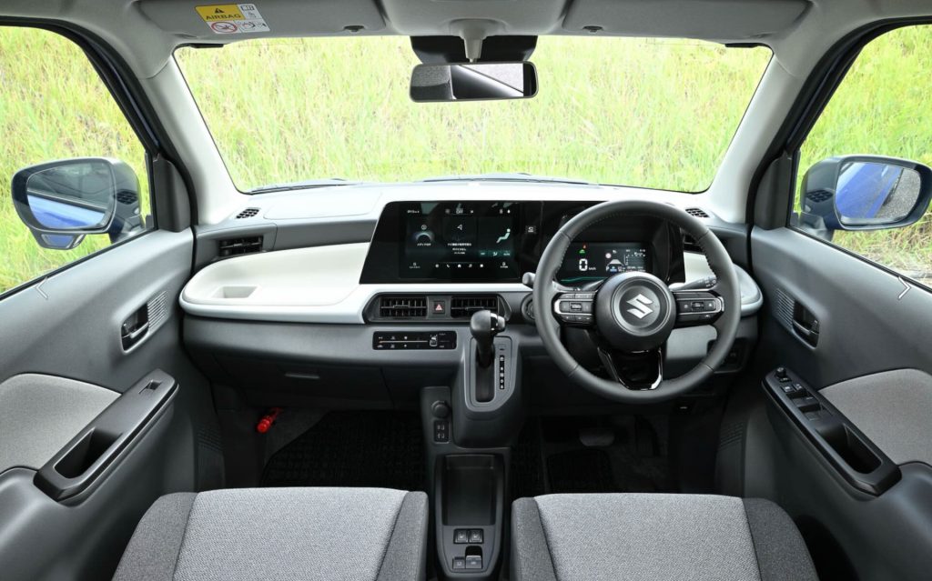plancia Suzuki e-Sky