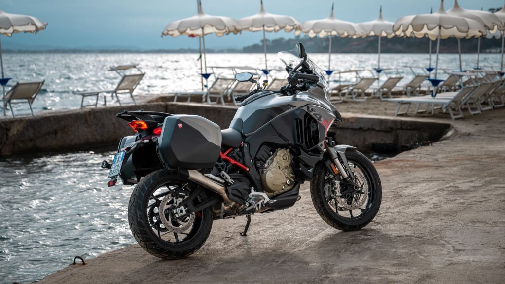 Ducati Multistrada V4 S Grand Tour 2027
