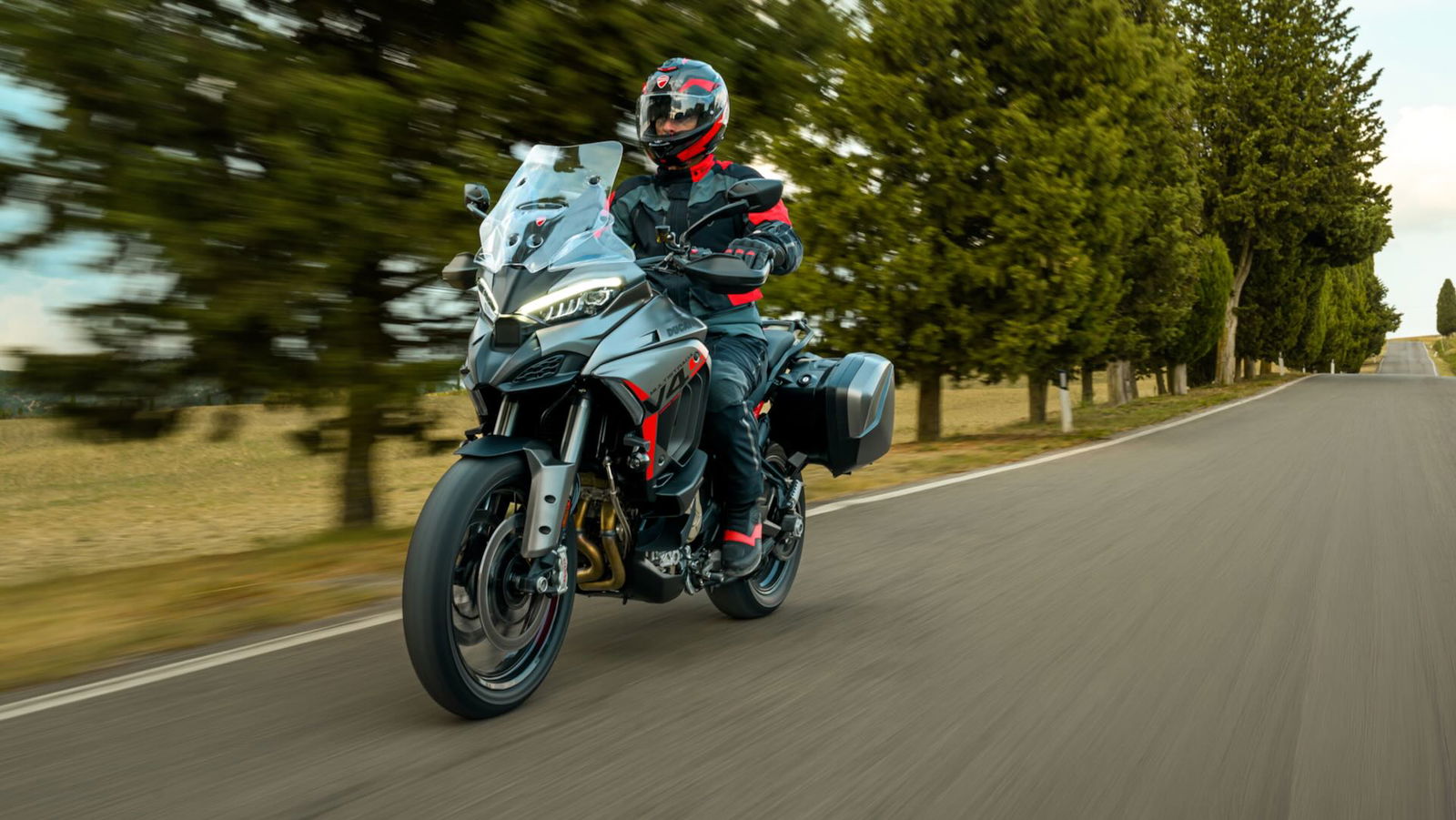 Ducati Multistrada V4 S Grand Tour 2027