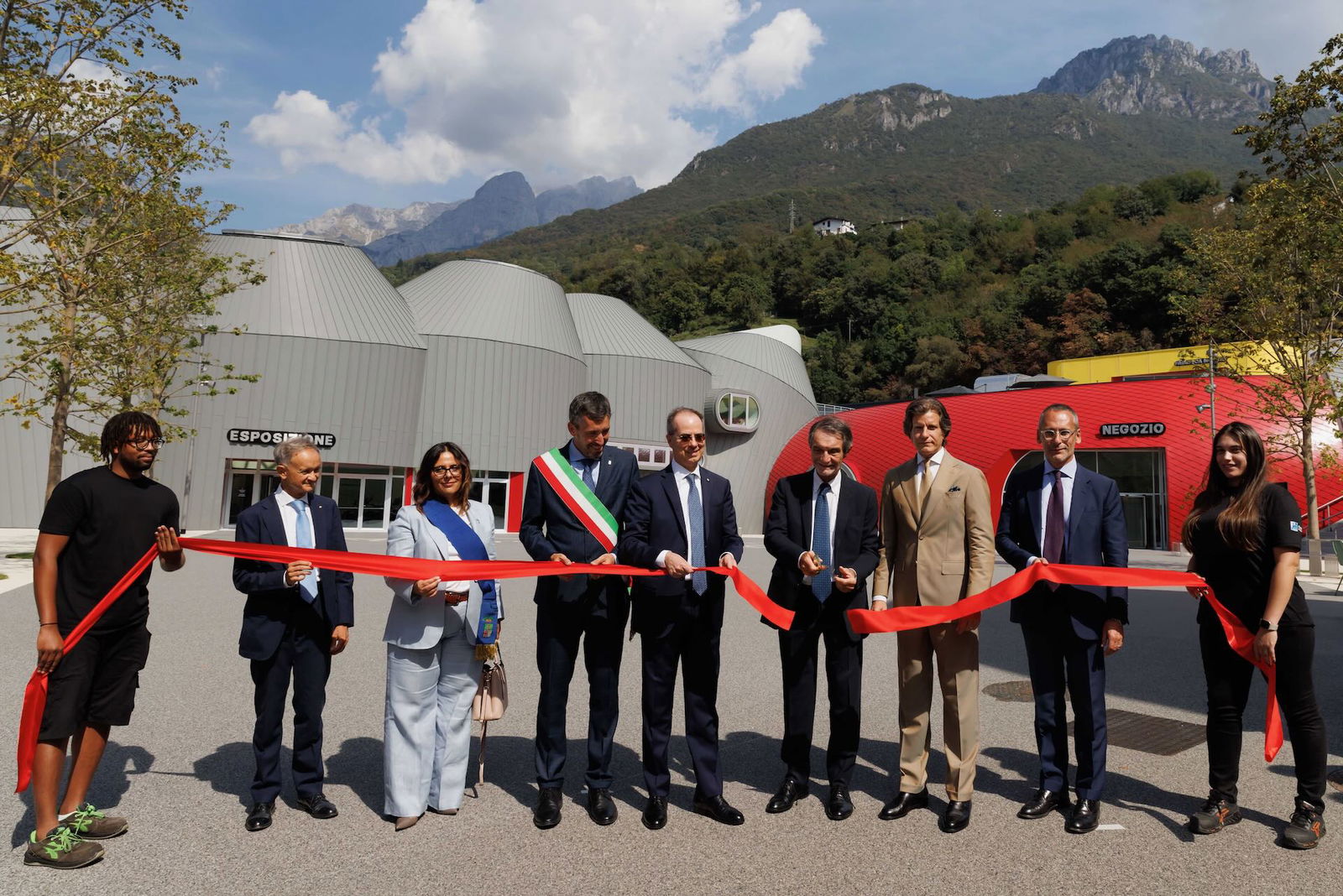 inaugurazione nuovo stabilimento Moto Guzzi Mandello del Lario
