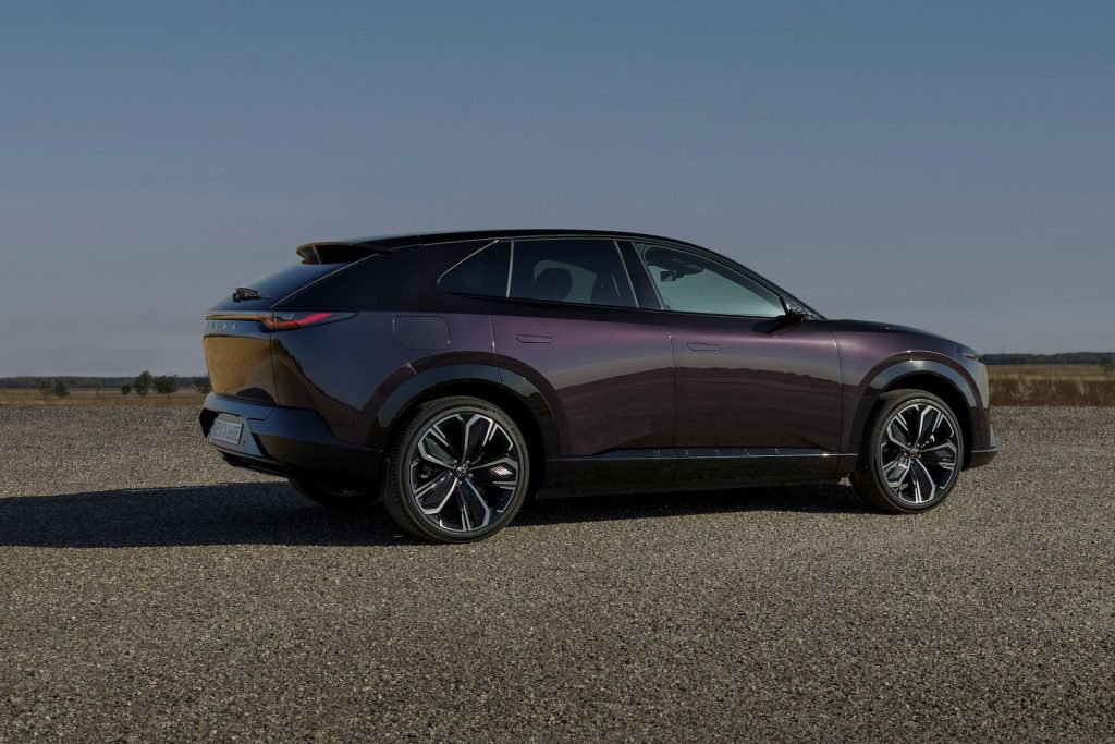 Mazda CX-6e