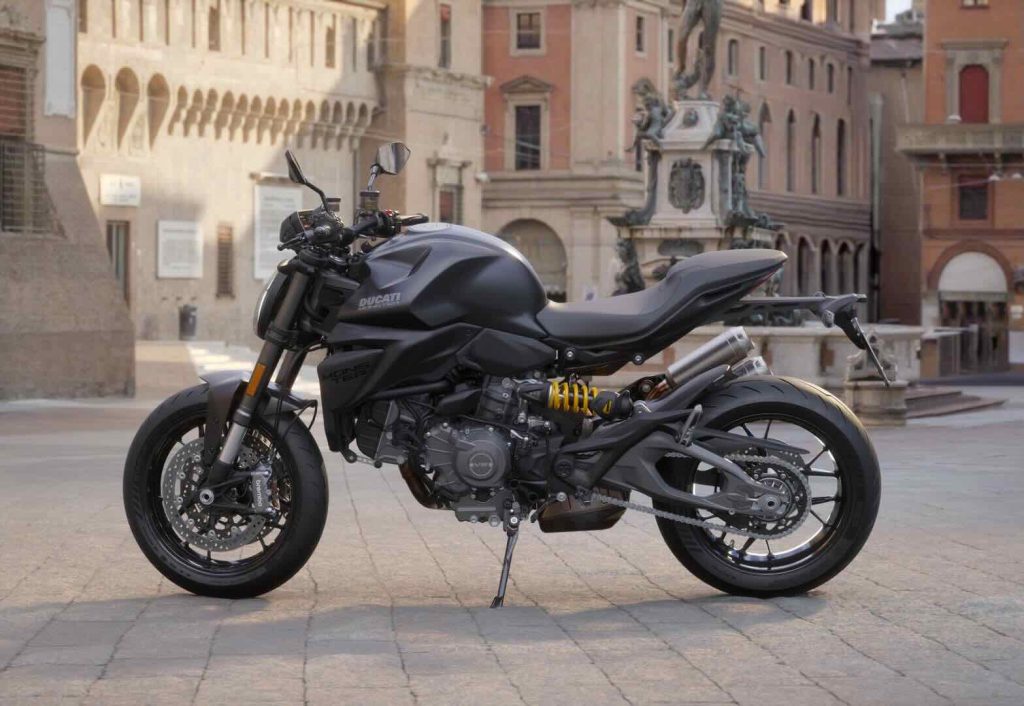 Ducati Monster Dark 2027