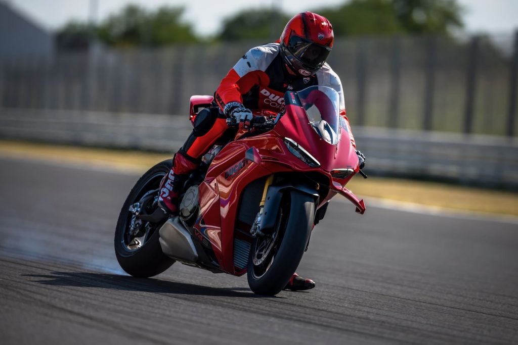 Ducati Panigale V4 S 2027