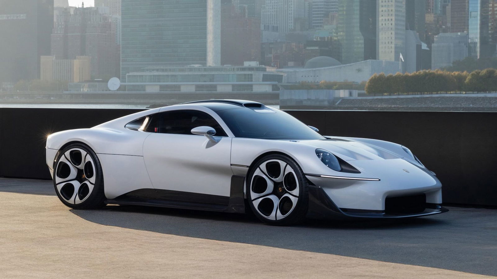 Porsche Mission S