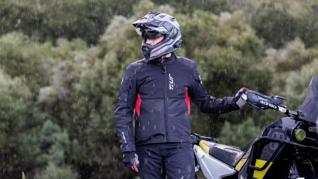 Garda Hydroscud, la giacca 2 strati di T.ur